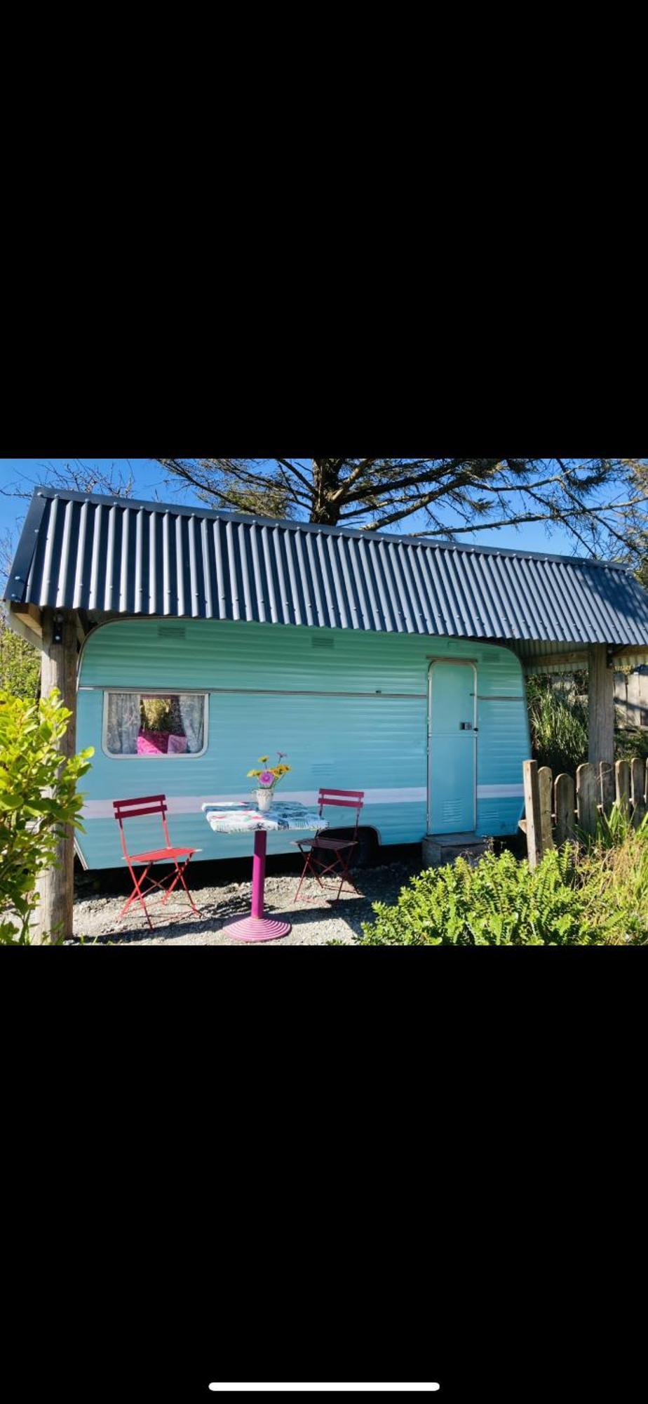 מלון Chapeltown Retro Caravans At Valentia Island Escape מראה חיצוני תמונה